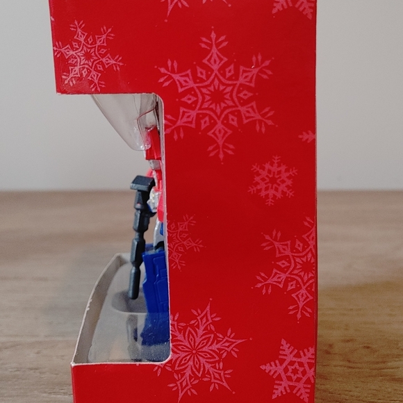 Hallmark "transformers" Optimus Prime Christmas Tree Ornament - Picture 4 of 7